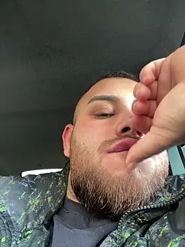 Snapshot of Andreiandu23 chatting on 02/19/26, 06:20 Andreiandu23 online show from 02/19/26, 06:20