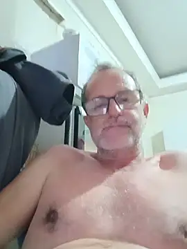 Snapshot of nard53 chatting on 07/13/26, 10:34 nard53 online show from 07/13/26, 10:34