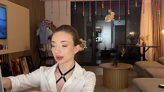 Jolienne online show from 04/02/26, 08:28