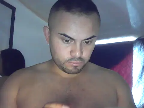 Snapshot of yakiiii2121 chatting on 11/16/25, 09:09 yakiiii2121 online show from 11/16/25, 09:09