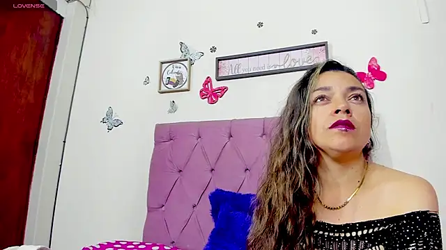  nanycute  online show from 02/11/26, 09:09