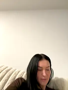 alysiamarie00 online show from 11/18/25, 02:39