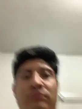 Kim putita online show from 11/17/25, 08:03