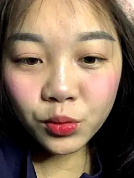 Snapshot of Baa-bee22 chatting on 12/16/25, 01:43 Baa-bee22 online show from 12/16/25, 01:43