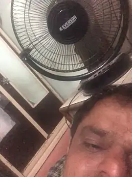 sexguruxxx online show from 04/22/26, 08:54