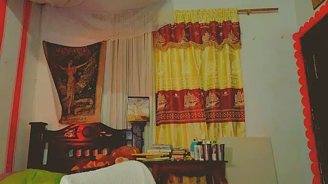 Snapshot of justcallmemargo chatting on 11/21/25, 11:25 justcallmemargo online show from 11/21/25, 11:25