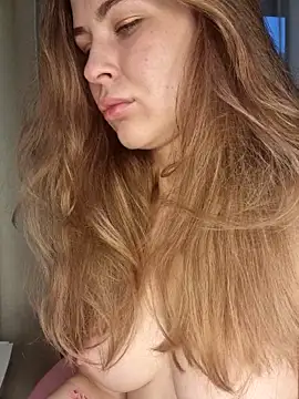 glossbaby online show from 11/18/25, 06:51