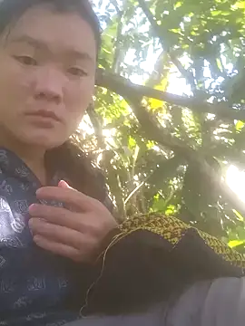 Snapshot of meomeo-00 chatting on 11/30/25, 02:26 meomeo-00 online show from 11/30/25, 02:26