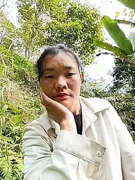 Snapshot of meomeo-00 chatting on 12/19/25, 07:26 meomeo-00 online show from 12/19/25, 07:26