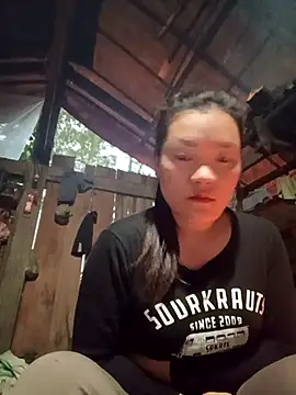 Snapshot of meomeo-00 chatting on 01/18/26, 11:41 meomeo-00 online show from 01/18/26, 11:41