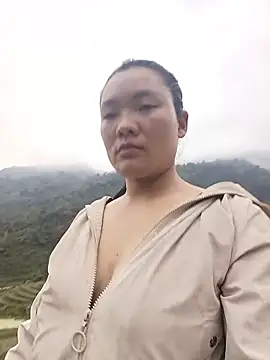 Snapshot of meomeo-00 chatting on 02/20/26, 10:38 meomeo-00 online show from 02/20/26, 10:38