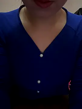 Snapshot of Hot-Today chatting on 11/20/25, 12:55 Hot-Today online show from 11/20/25, 12:55