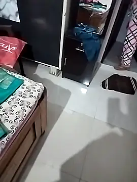 starnighcouple online show from 11/18/25, 05:28