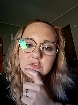 bridald1993 online show from 11/17/25, 05:19