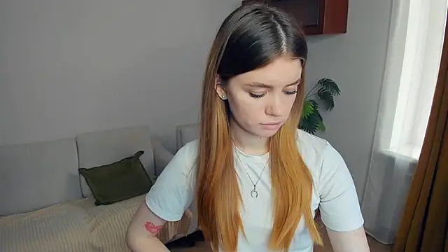 AngelesBenitz online show from 11/22/25, 07:07