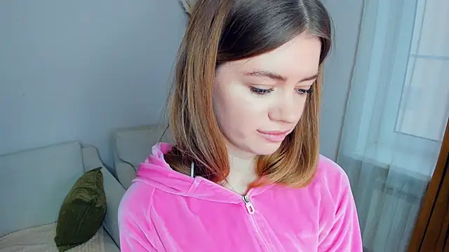 AngelesBenitz online show from 12/16/25, 07:13