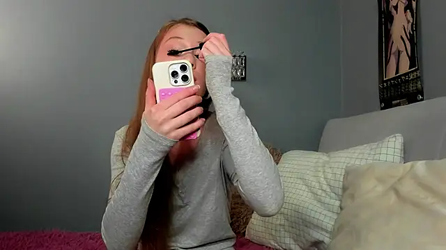 Snapshot of KarieBowery chatting on 02/06/26, 08:01 KarieBowery online show from 02/06/26, 08:01