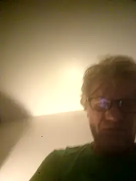 Snapshot of Hardwarelane67 chatting on 05/01/26, 02:54 Hardwarelane67 online show from 05/01/26, 02:54