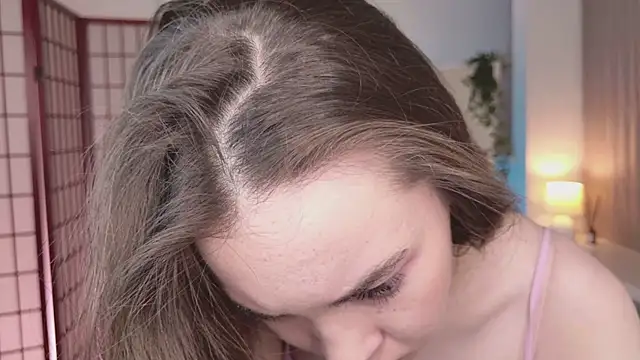 SilentLily online show from 11/25/25, 09:04