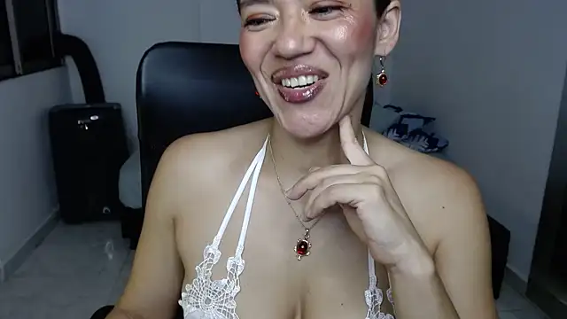 Annie Cervantez online show from 07/03/26, 10:10