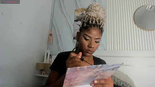 Afro Luna online show from 01/19/26, 11:36