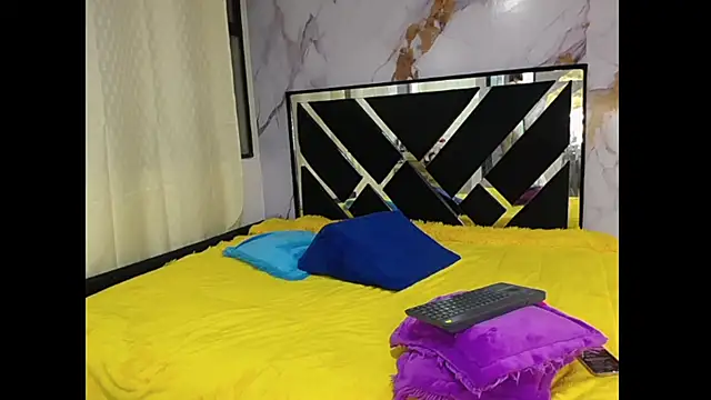 AmbarSxxx online show from 04/07/26, 03:29