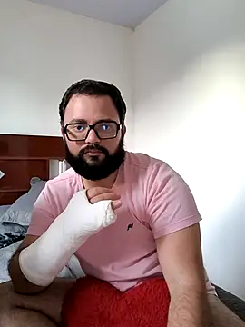 NoahRJ1 online show from 11/17/25, 08:36