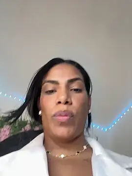 ArielleMillerr- online show from 03/06/26, 07:54