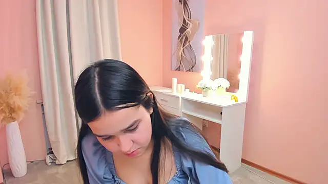 MeliaMelchiori online show from 11/21/25, 09:30