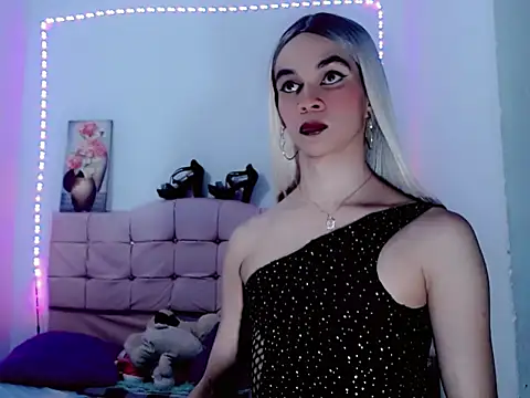 Snapshot of Karla_hot777 chatting on 02/09/26, 04:05 Karla hot777 online show from 02/09/26, 04:05