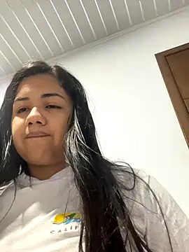 Adriana 27 online show from 11/19/25, 07:25