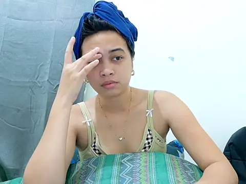 Ursexyasianskinny online show from 04/20/26, 05:32