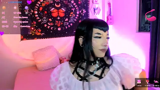 Snapshot of VexieDemon666 chatting on 11/20/25, 12:44 VexieDemon666 online show from 11/20/25, 12:44