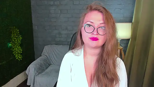 Mary Klay online show from 11/18/25, 04:22