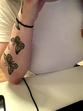 Ghostbaby02 online show from 12/18/25, 01:50