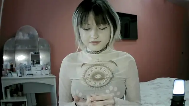 SkylaPorter online show from 12/03/25, 10:35