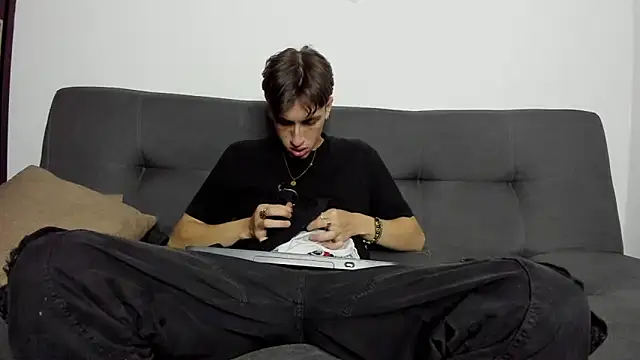 Dio  morningstar online show from 11/29/25, 01:14