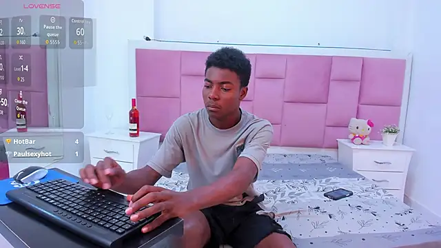 NoahJhonson69 online show from 11/26/25, 07:04