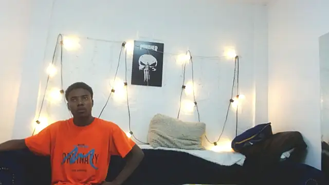 NoahJhonson69 online show from 12/18/25, 07:20