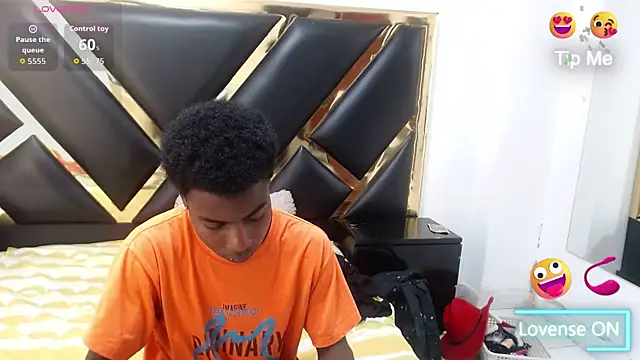 NoahJhonson69 online show from 04/05/26, 11:40