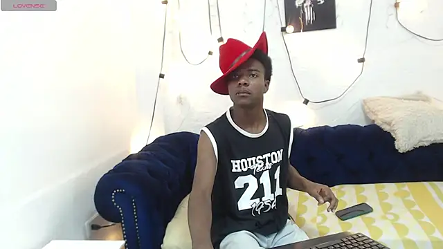 NoahJhonson69 online show from 04/22/26, 11:56