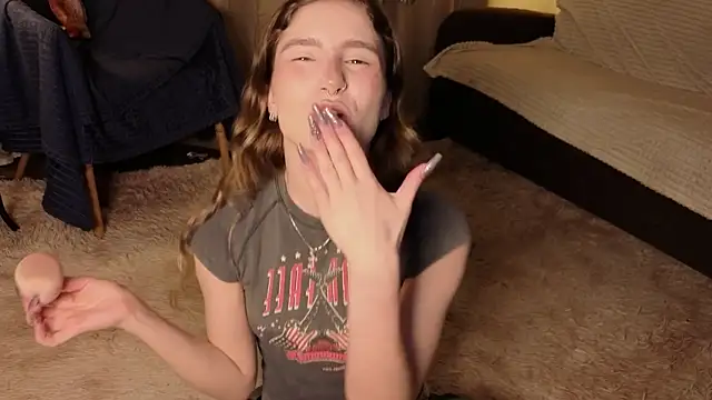 RozanneJordan online show from 04/21/26, 06:12