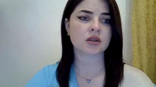 Snapshot of Darkroseq chatting on 04/19/26, 04:50 Darkroseq online show from 04/19/26, 04:50