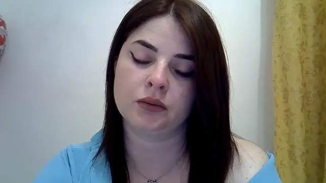 Snapshot of Darkroseq chatting on 04/19/26, 06:10 Darkroseq online show from 04/19/26, 06:10