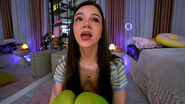 oh M God online show from 04/18/26, 08:42