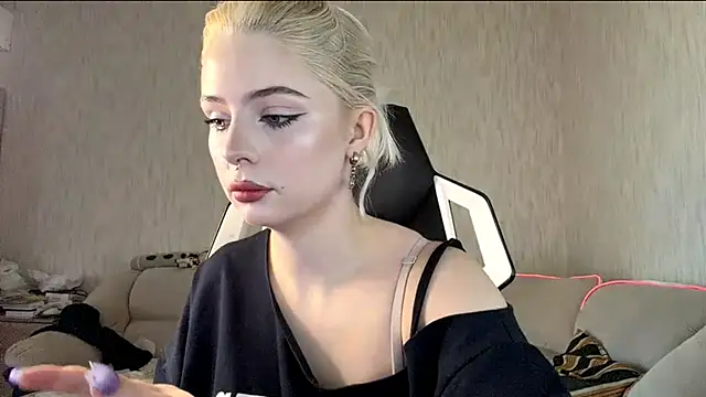 DayleSileo online show from 11/19/25, 11:10