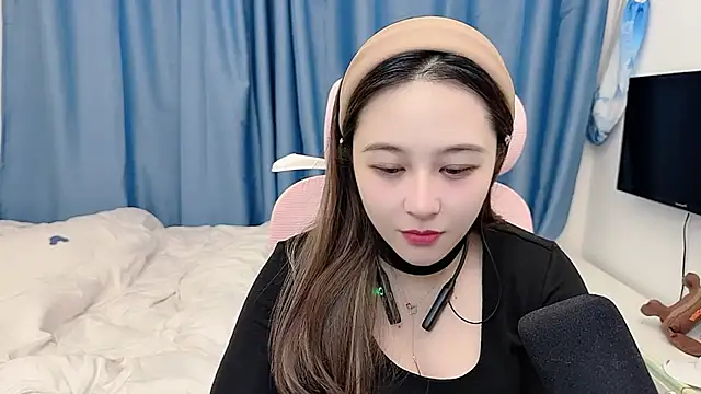 TTtia  online show from 12/14/25, 01:16