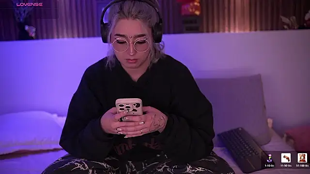 GabyRose9 online show from 02/05/26, 08:46