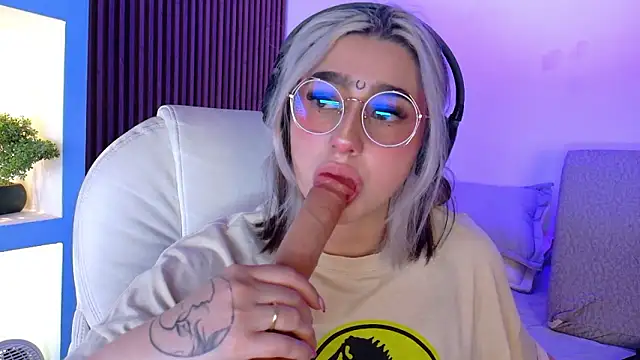 GabyRose9 online show from 02/12/26, 08:04