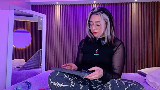 GabyRose9 online show from 03/10/26, 07:41